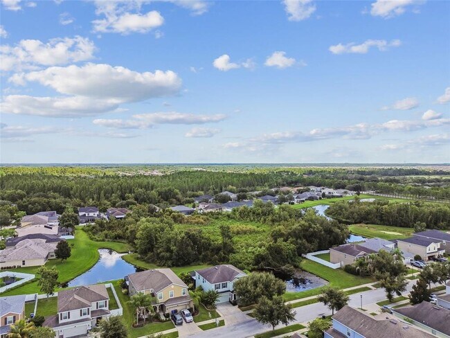 Building Photo - 12320 Fairlawn Dr