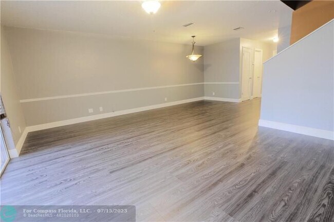 Building Photo - 1135 Hampton Blvd