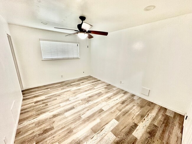 Building Photo - Charming Northwest Fresno 3/2