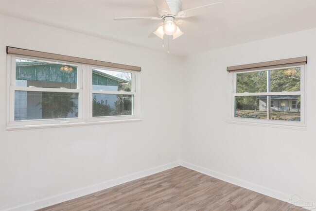 Building Photo - 3505 Wellington Rd