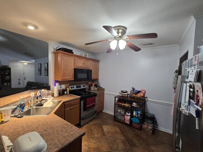 Building Photo - 441 Corsegan Rd