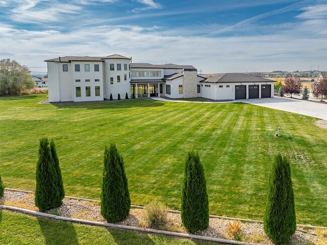 Building Photo - 12401 Rivendell Ct
