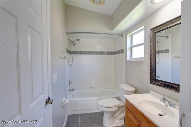 Building Photo - 8006 Bracken Ln