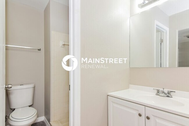Building Photo - 4 Bedroom Pet-Friendly Home in Winter Haven, FL with Main Street Renewal