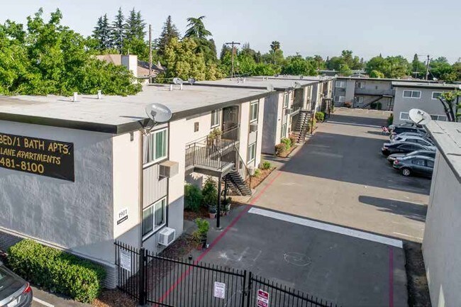 Building Photo - Wyda Way