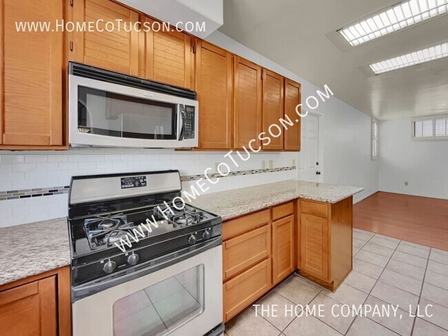 Building Photo - 11854 N Desert Slopes Way