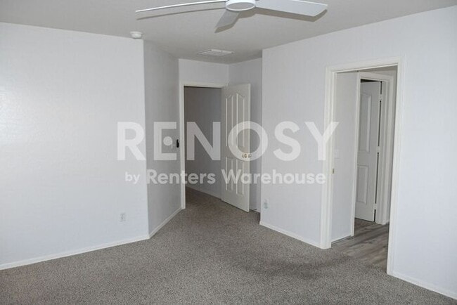 Building Photo - Ideal 3 Br 2 Ba 2 Cg Home Near Loop 303 & Greenway in Surprise!
