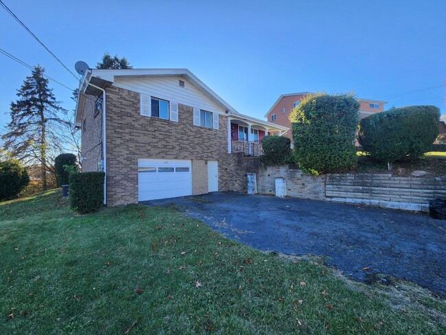 Building Photo - COMING SOON! This is a Lease-to-Own – Not ...