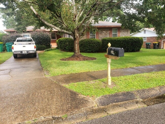 Primary Photo - 188 Miramar St