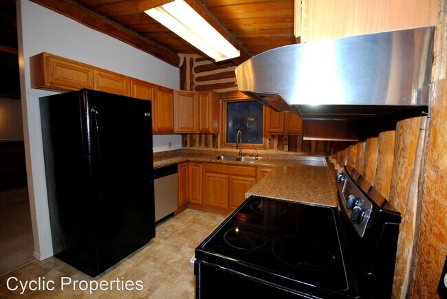 Building Photo - 4 br, 2 bath House - 2431 Schutzen