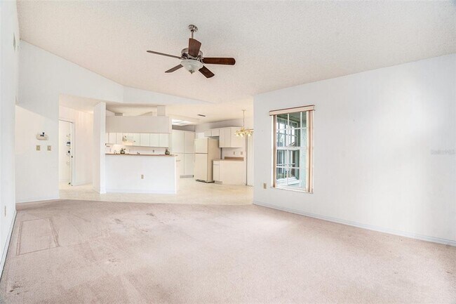 Building Photo - 1247 Venetia Dr