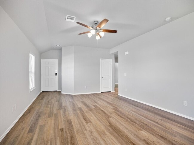 Building Photo - 25445 Carnation Ct