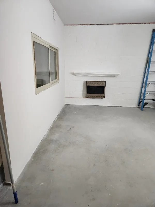 Building Photo - 2503 E Lakeview Dr