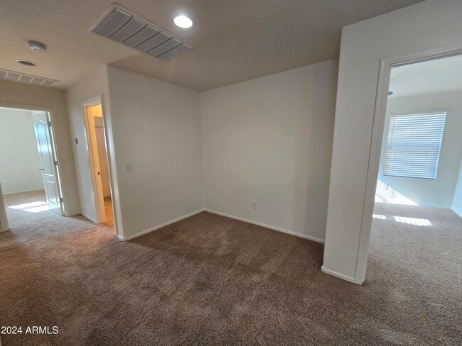 Building Photo - 3538 E Carla Vista Dr