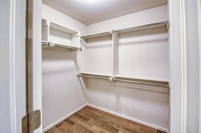 Building Photo - 3232 Mt Nebo Dr