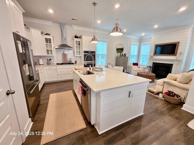 Building Photo - Like new 4 bedroom + loft - Stonoview - Jo...