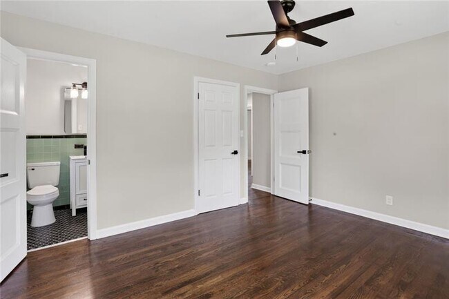 Building Photo - 3081 Glendale Ct