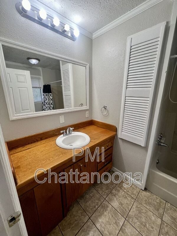 Building Photo - 124 Donna Ln