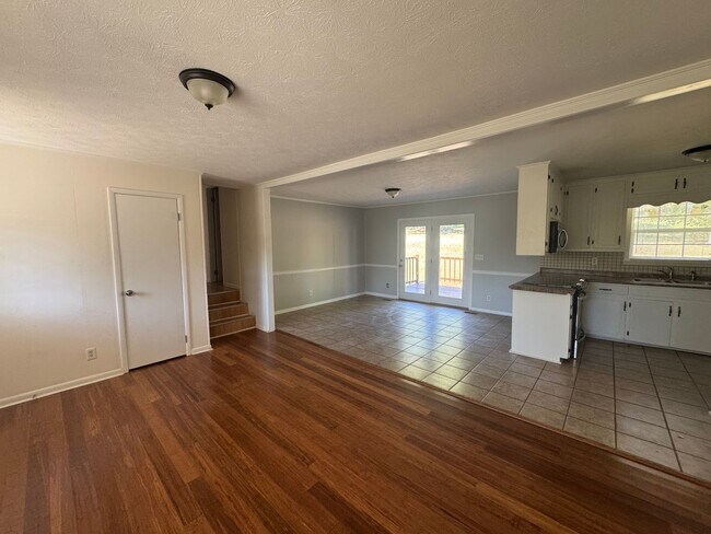 Building Photo - 3 bed/2 bath home- Alexandria, AL