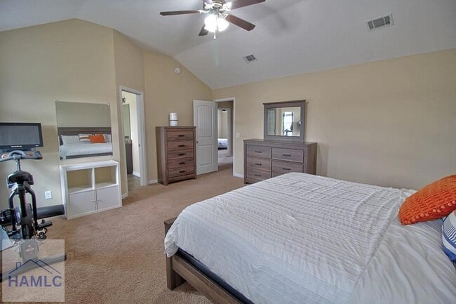 Building Photo - 1290 Windrow Dr