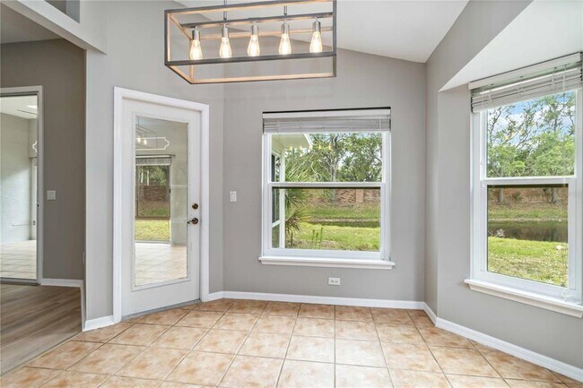 Building Photo - 7 Arbor Oaks Dr
