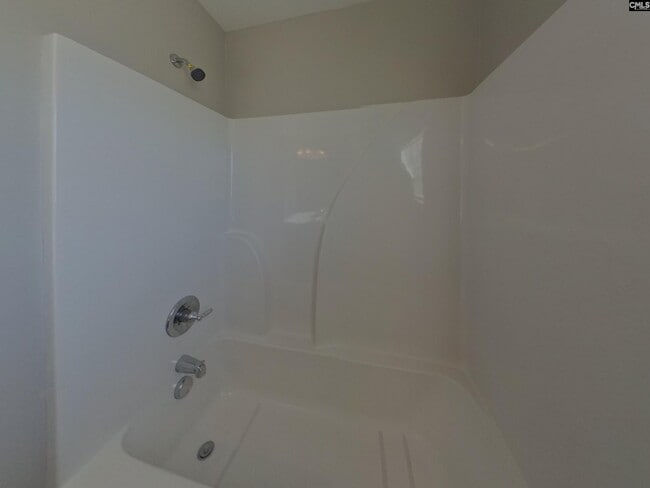 Building Photo - 309 Finch Ln