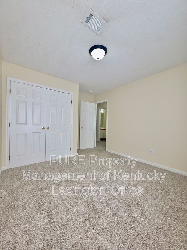 Building Photo - 168 Grinder Ct