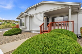 Building Photo - 3150 Cascades Ct