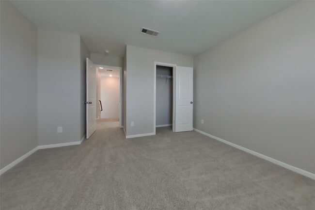 Building Photo - 916 American Monarch Dr