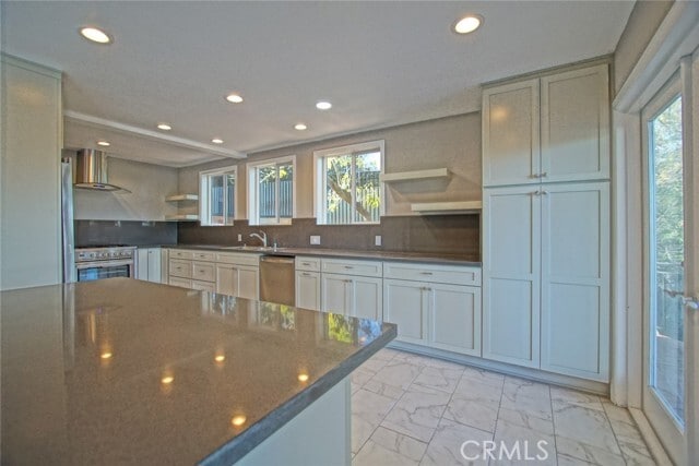 Building Photo - 3915 Fredonia Dr