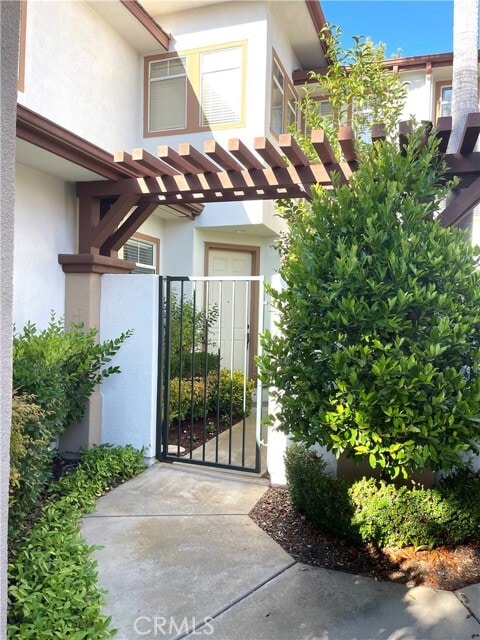 Building Photo - 32 Bogey Ln