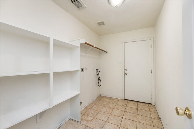Building Photo - 22031 Silverfield Park Ln