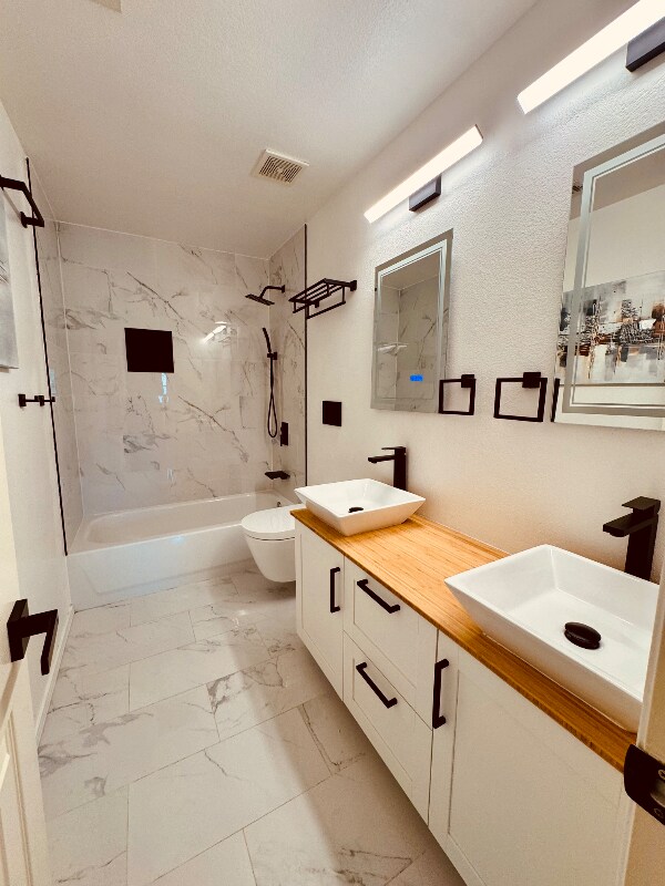 Building Photo - 4101 Watersedge Dr