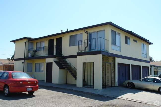 Primary Photo - 660 Carlson Blvd