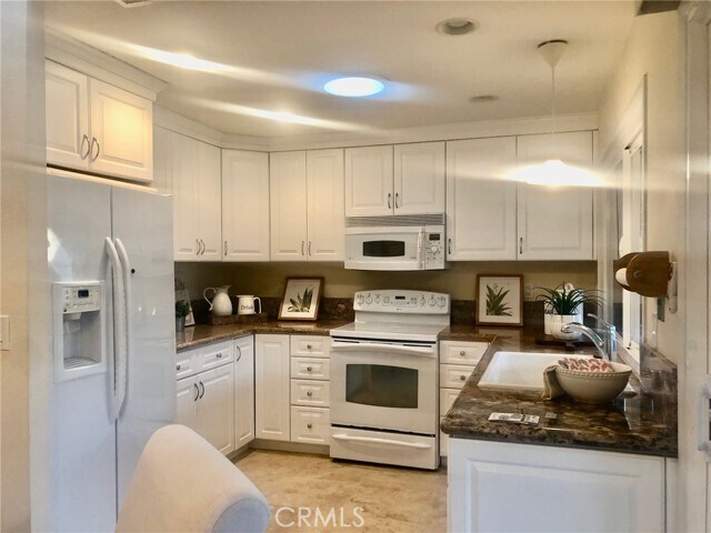 Building Photo - 3149 Via Vista