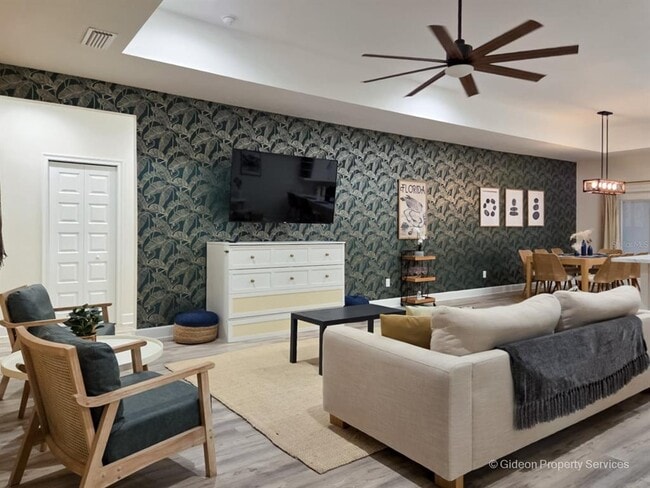 Building Photo - 4460 NW 19th St