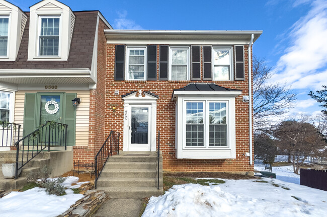 Building Photo - 6566 Sand Wedge Ct