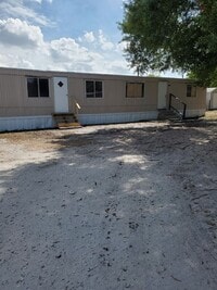 Building Photo - Two Bedroom One Bath Manufactured Home - G...
