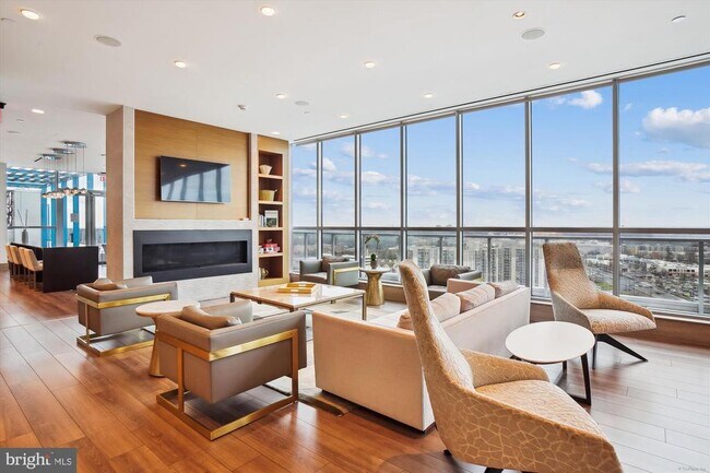 Building Photo - 930 Rose Ave