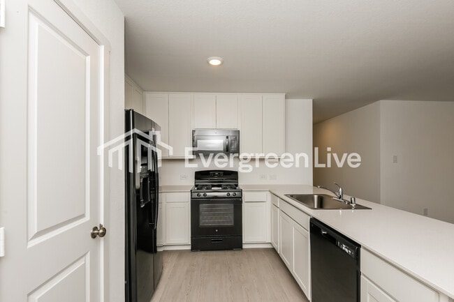 Building Photo - 2260 Tierra Madre Blvd