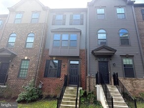 Building Photo - 13907 Airfoil Rd