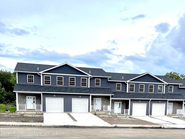Building Photo - 406 Felts St