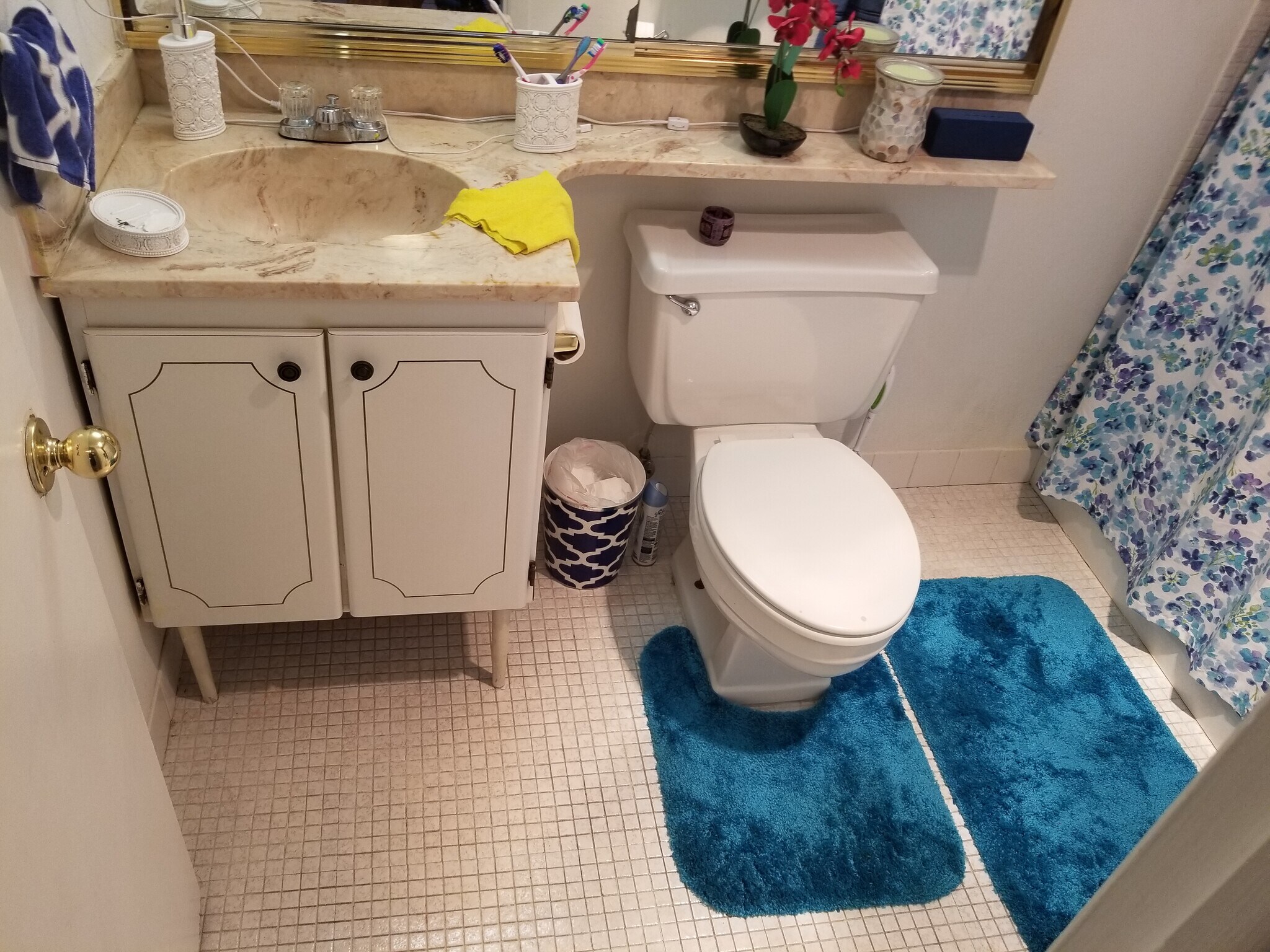 Building Photo - 14421 N Kendall Dr