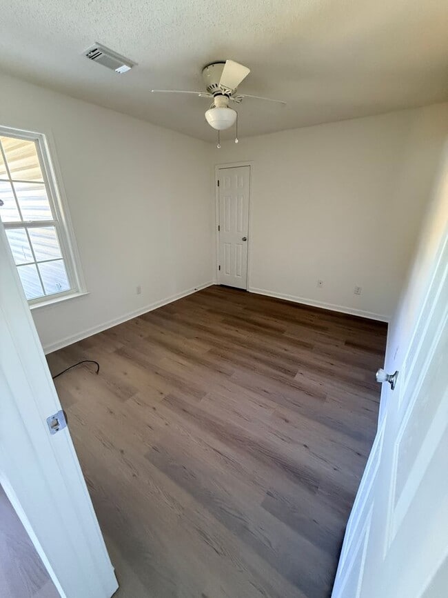 Building Photo - Renovated home in the Brookwood/Vance area
