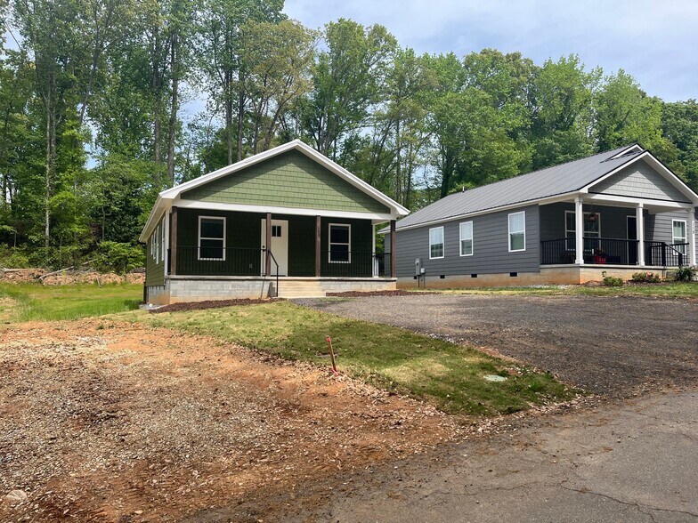 Building Photo - 120 Sunset Ave