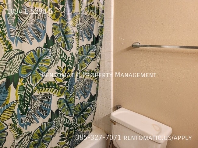 Building Photo - 1034 E 5290 S