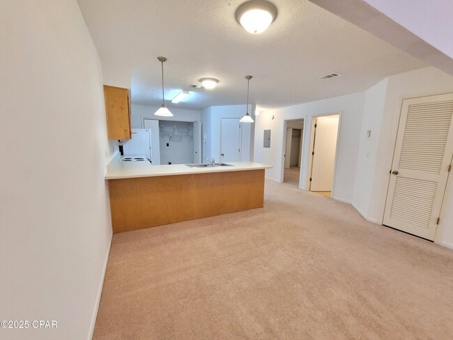 Building Photo - 2026 Baker Ct