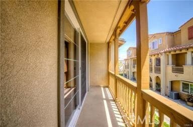 Building Photo - 22919 Mariposa Ave