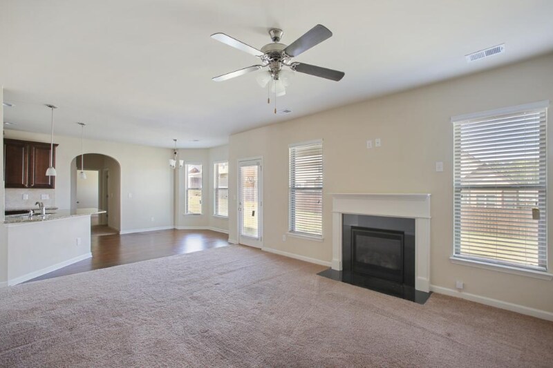 Building Photo - 774 Kallispel Ct