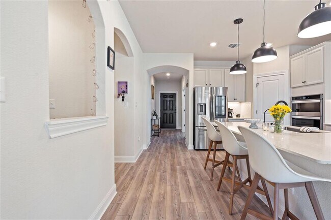 Building Photo - 156 Janelle Ln